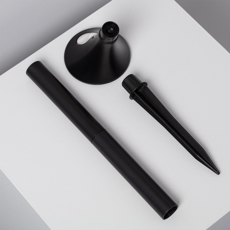 Suri Phare Solar LED Post Light with PIR Sensor – Black (Warm White, IP65)