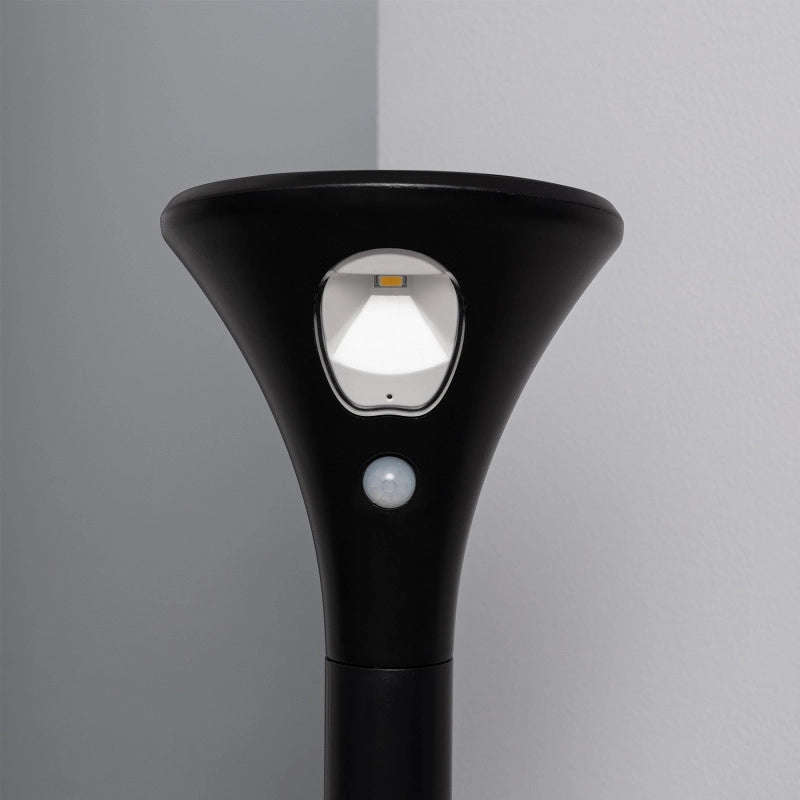 Suri Phare Solar LED Post Light with PIR Sensor – Black (Warm White, IP65)
